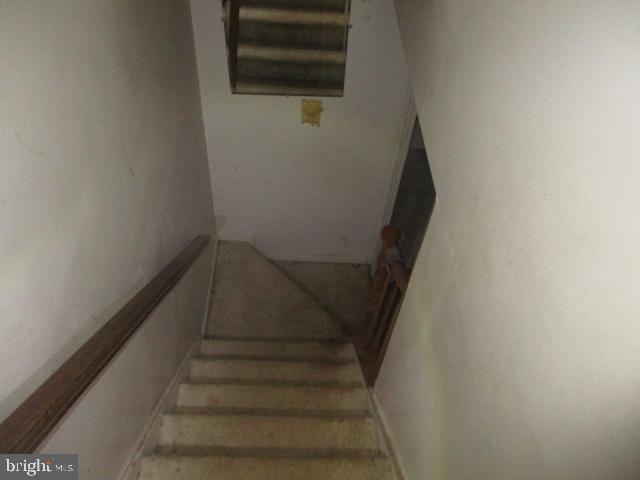 9410 Chippenham Drive Laurel, MD 20723 - Photo 34 of 44