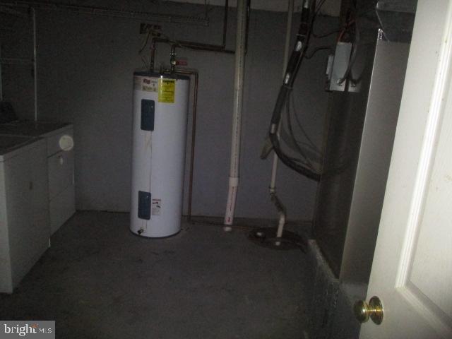 9410 Chippenham Drive Laurel, MD 20723 - Photo 37 of 44