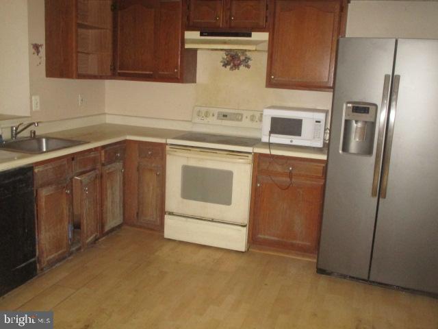 9410 Chippenham Drive Laurel, MD 20723 - Photo 9 of 44