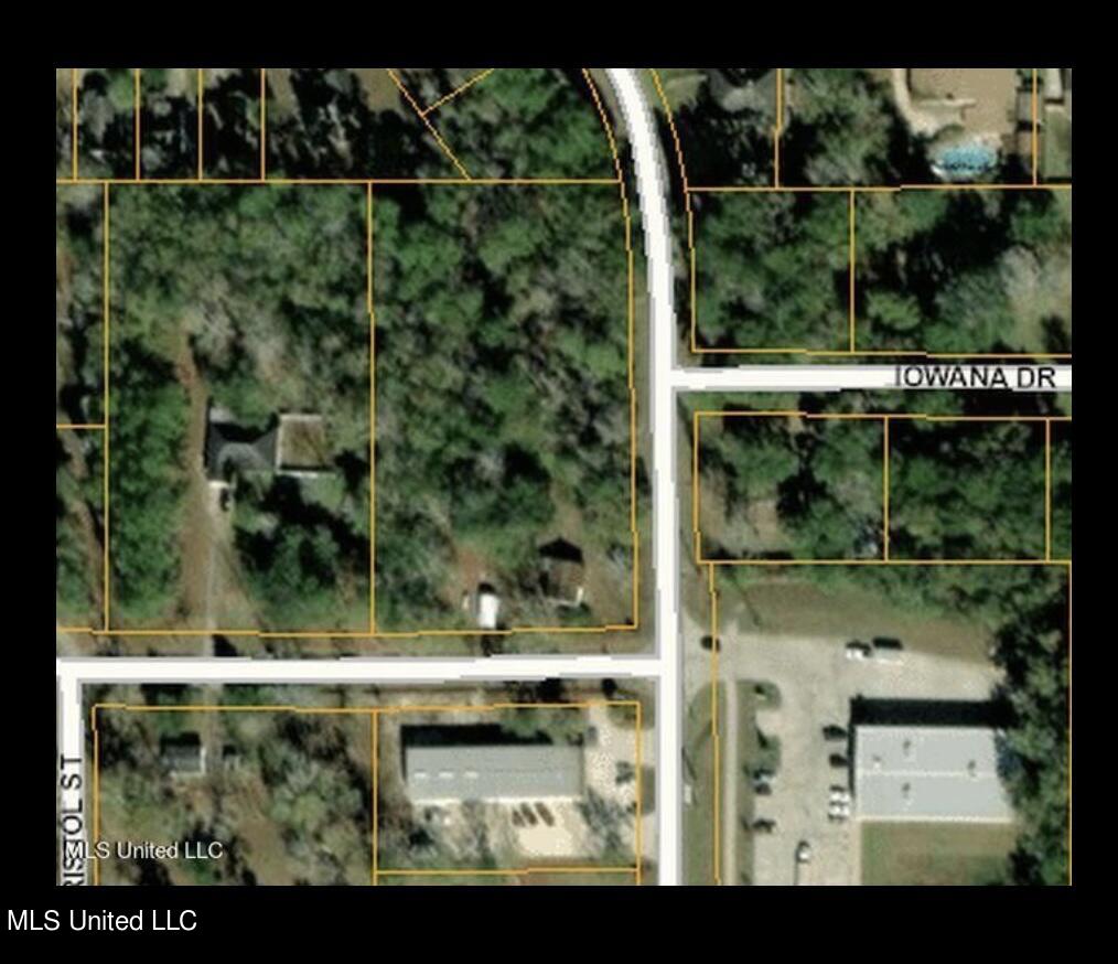 7609 Martin Bluff Road Gautier, MS 39553 - Photo 6 of 7 2A9E6FAD-8BC1-4E38-94B3-41C48A822F30