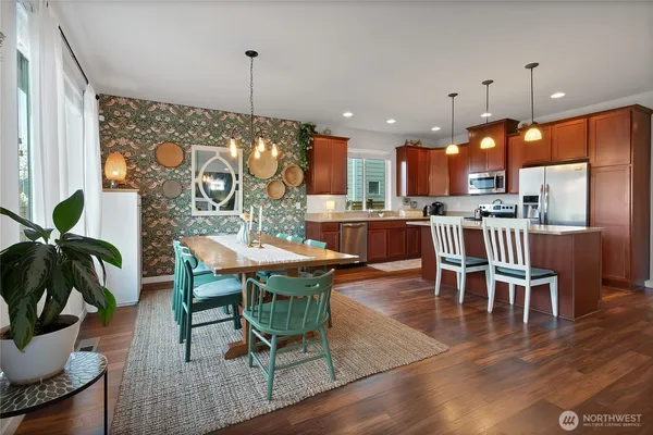 $598,950 | 385 Bruhn Lane North, Enumclaw, WA 98022