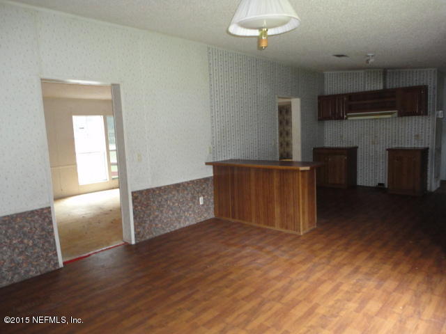 9440 Ridge Boulevard Jacksonville, FL 32208 - Photo 16 of 25 16. DINING AREA