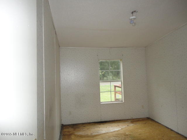 9440 Ridge Boulevard Jacksonville, FL 32208 - Photo 18 of 25 18. BEDROOM 2
