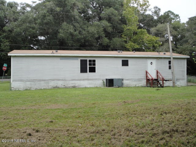 9440 Ridge Boulevard Jacksonville, FL 32208 - Photo 5 of 25 5. REAR