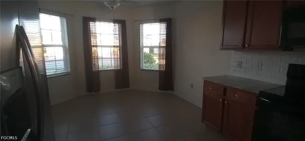 $1,950 | 3440 Cancun Court, Cape Coral, FL 33909