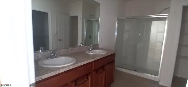 $1,950 | 3440 Cancun Court, Cape Coral, FL 33909
