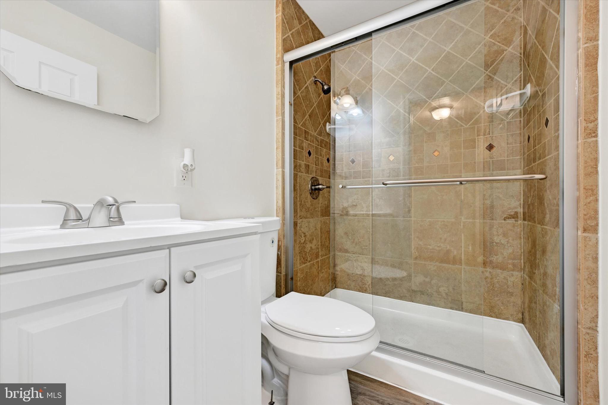 2924 Sollers Point Road Baltimore, MD 21222 - Photo 14 of 19