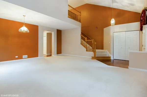 $3,600 | 285 Seaton Court, Lake Zurich, IL 60047