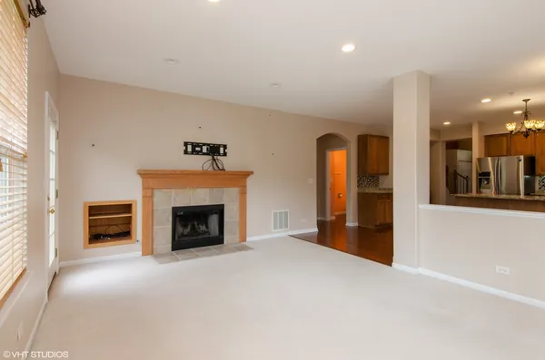 $3,600 | 285 Seaton Court, Lake Zurich, IL 60047