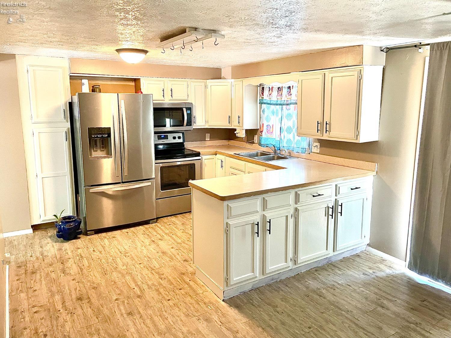 15513 Mason Road Vermilion, OH 44089 - Photo 4 of 18 Gallery Image 4