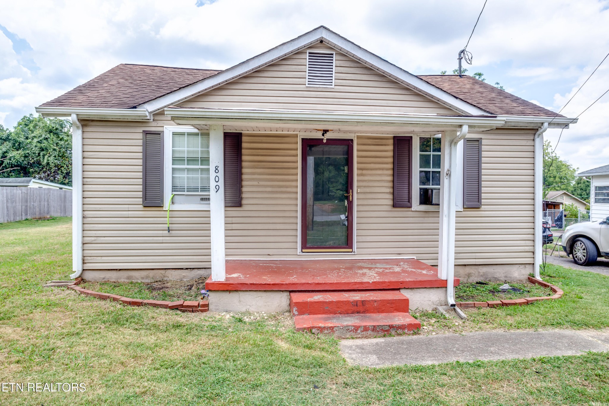 809 South Everett High Road Maryville, TN 37804 - Photo 3 of 26 Gallery Image 3