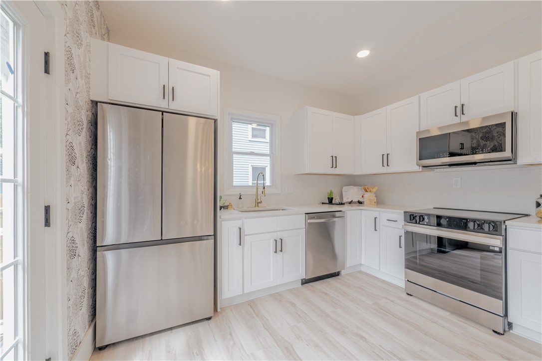 365 Durnan Street Rochester, NY 14621 - Photo 12 of 29