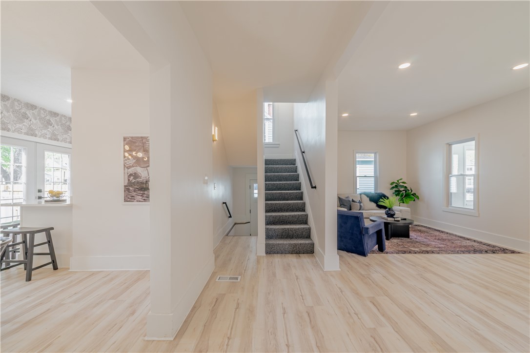 365 Durnan Street Rochester, NY 14621 - Photo 2 of 29