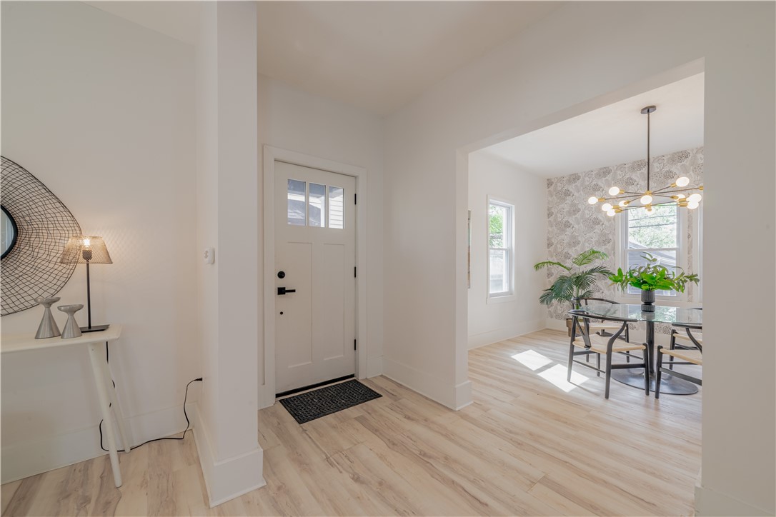 365 Durnan Street Rochester, NY 14621 - Photo 5 of 29