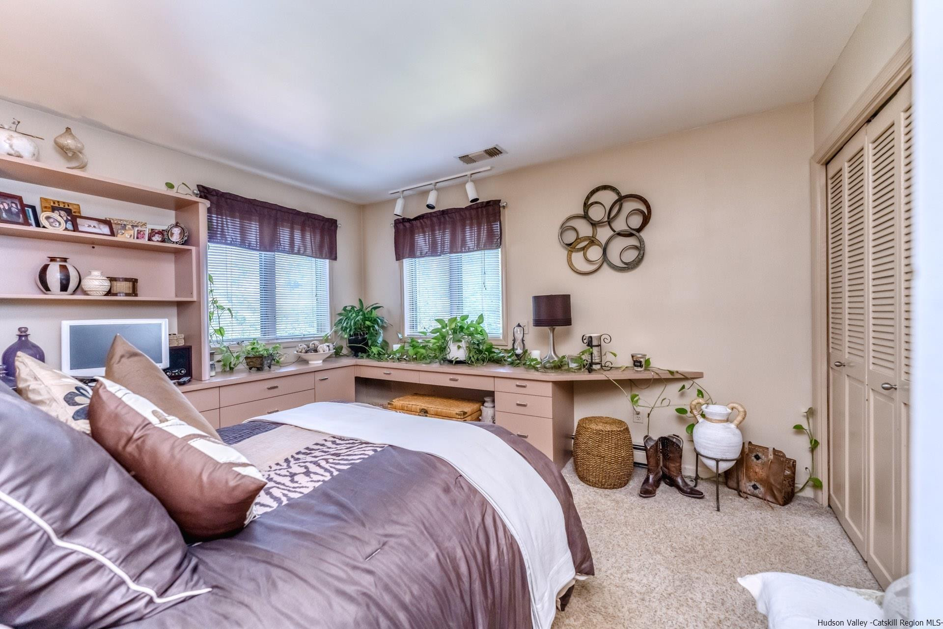 195 Arnold Drive Kingston, NY 12401 - Photo 18 of 35 a bed room with a bed and a chair