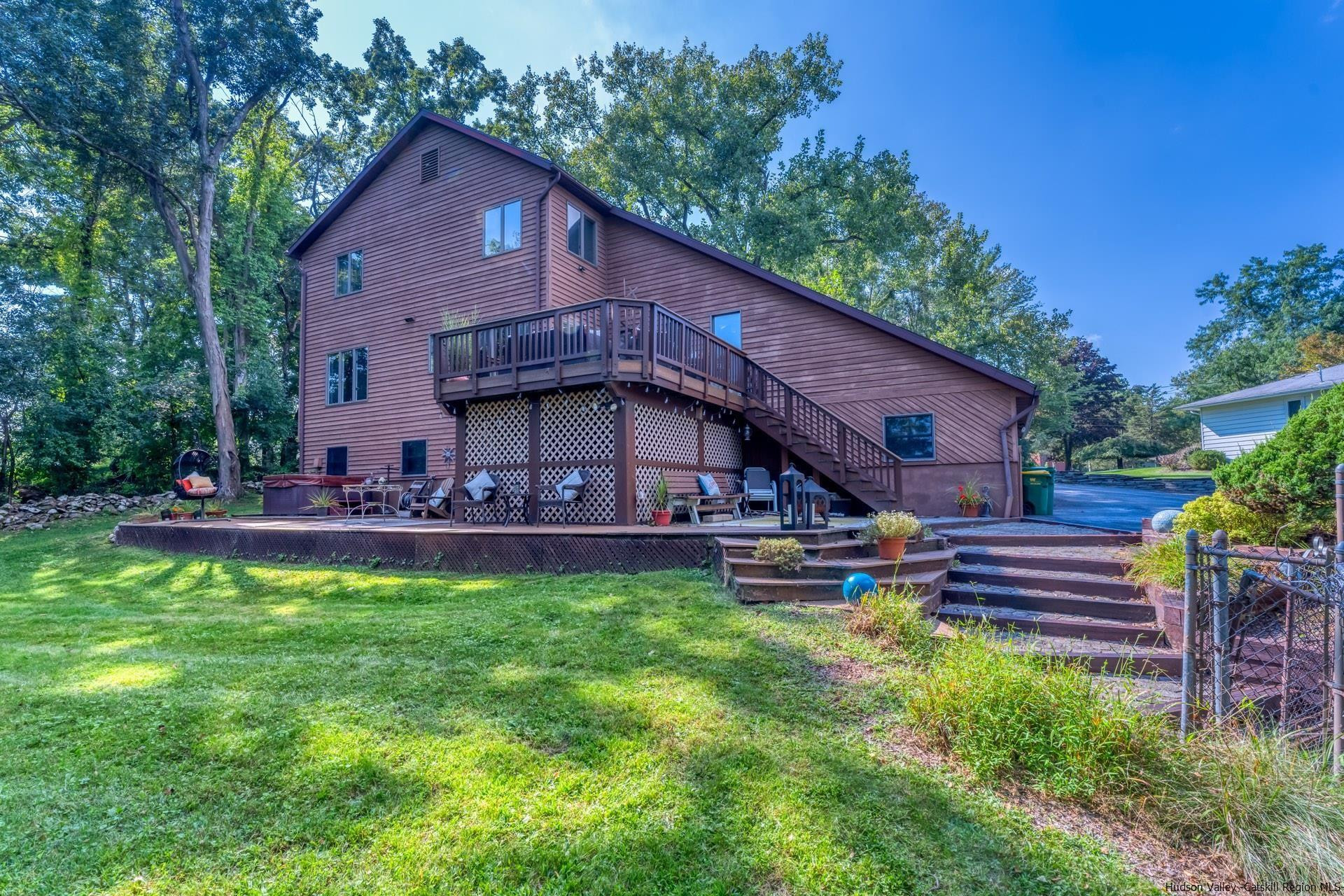 195 Arnold Drive Kingston, NY 12401 - Photo 35 of 35 a front view of a house with garden