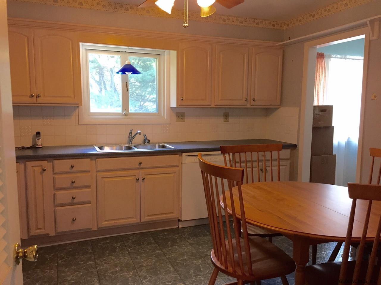 3078 East Old State Road Schenectady, NY 12303 - Photo 8 of 17 Photo 8