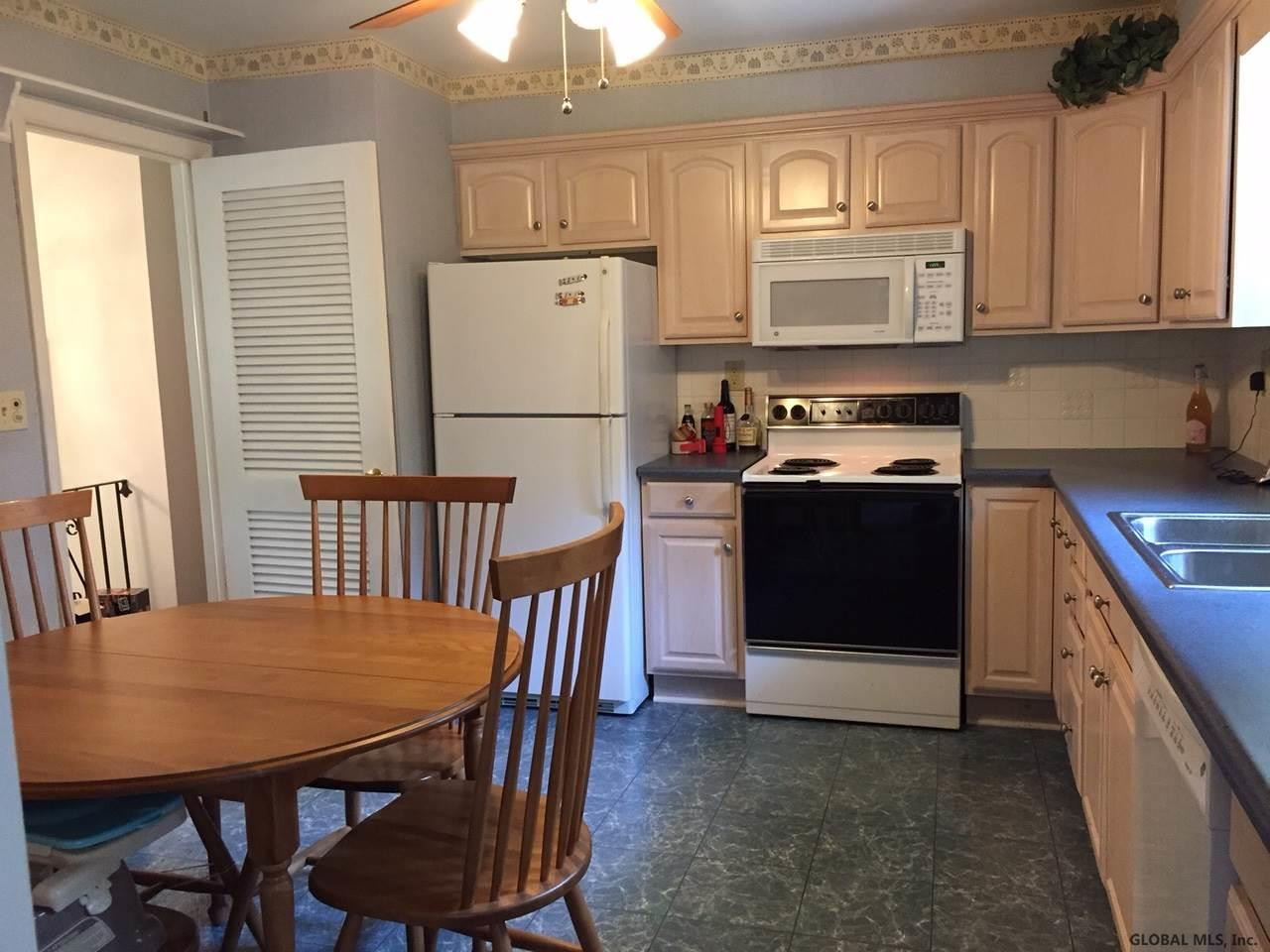 3078 East Old State Road Schenectady, NY 12303 - Photo 9 of 17 Photo 9