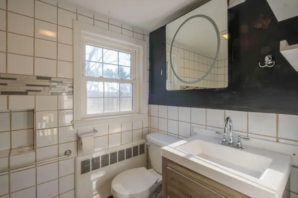 $895,000 | 109 Sahagian Road, Belgrade, ME 04917
