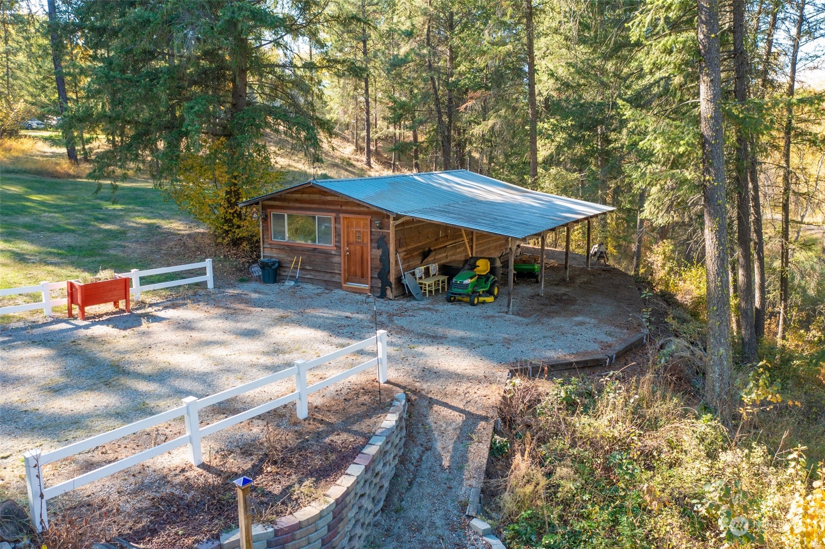 31 Lancaster Road Curlew, WA 99118 - Photo 8 of 40 Gallery Image 8
