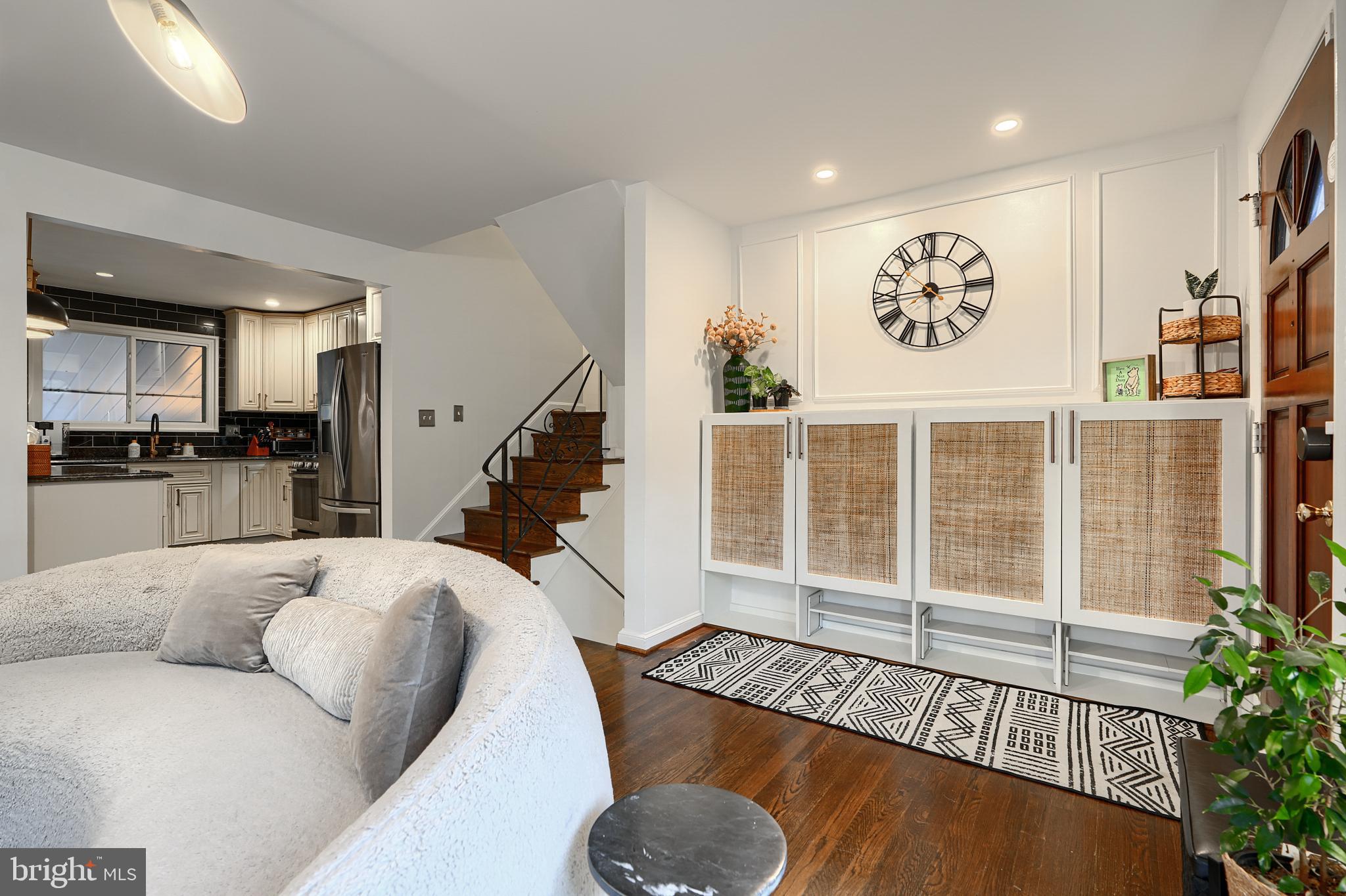 9713 Holmhurst Road Bethesda, MD 20817 - Photo 5 of 95 Gallery Image 5