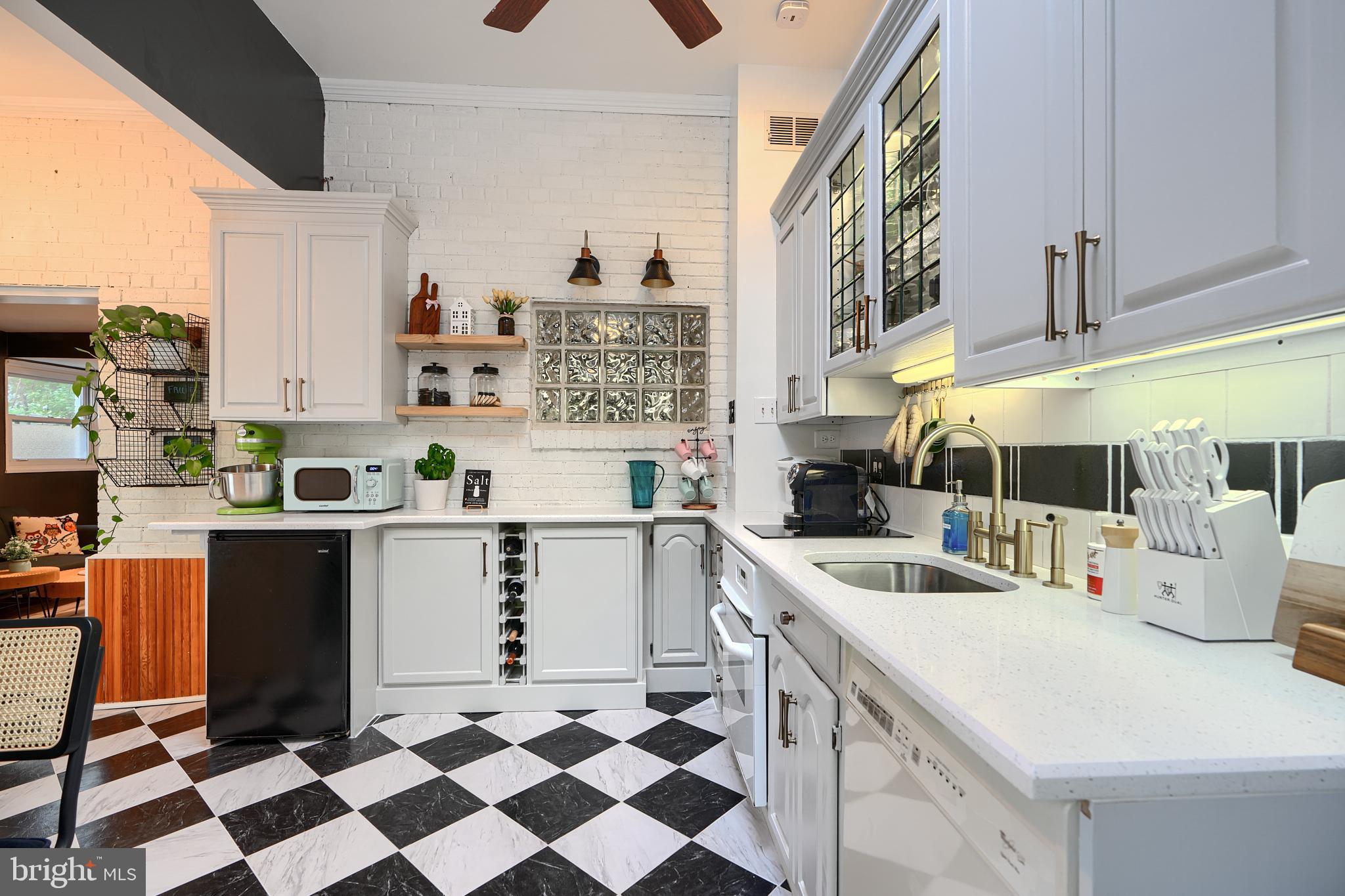 9713 Holmhurst Road Bethesda, MD 20817 - Photo 62 of 95 Gallery Image 62