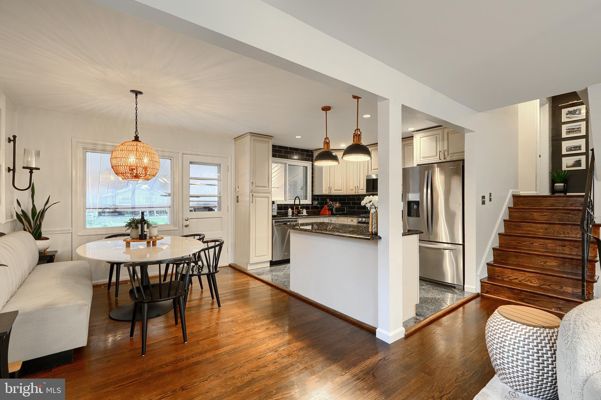 9713 Holmhurst Road Bethesda, MD 20817 - Photo 7 of 95 Gallery Image 7