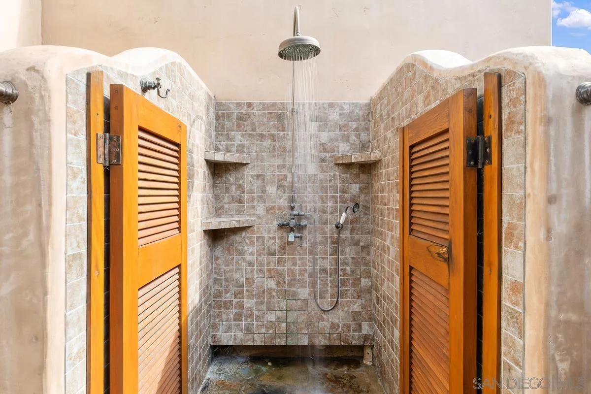 6237 San Elijo Avenue Rancho Santa Fe, CA 92067 - Photo 16 of 25