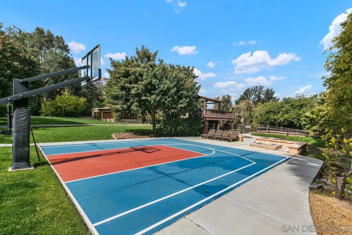 6237 San Elijo Avenue Rancho Santa Fe, CA 92067 - Photo 17 of 25