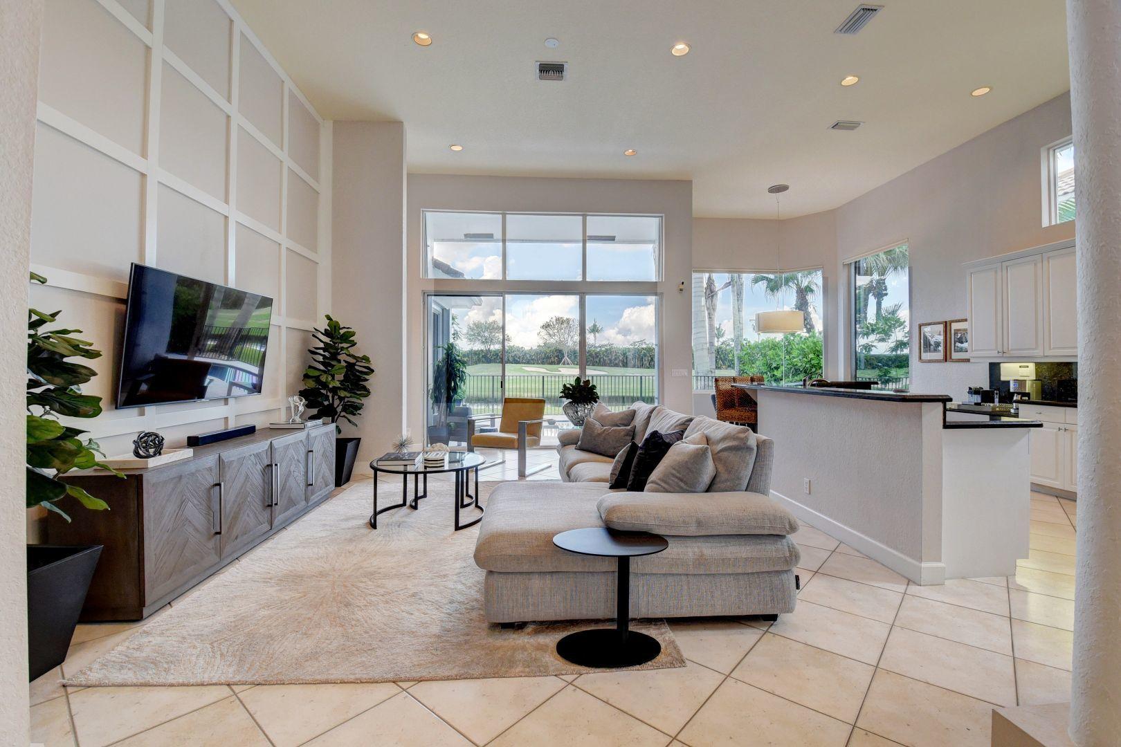 4141 Northwest 53rd Street Boca Raton, FL 33496 - Photo 4 of 36 Family Room