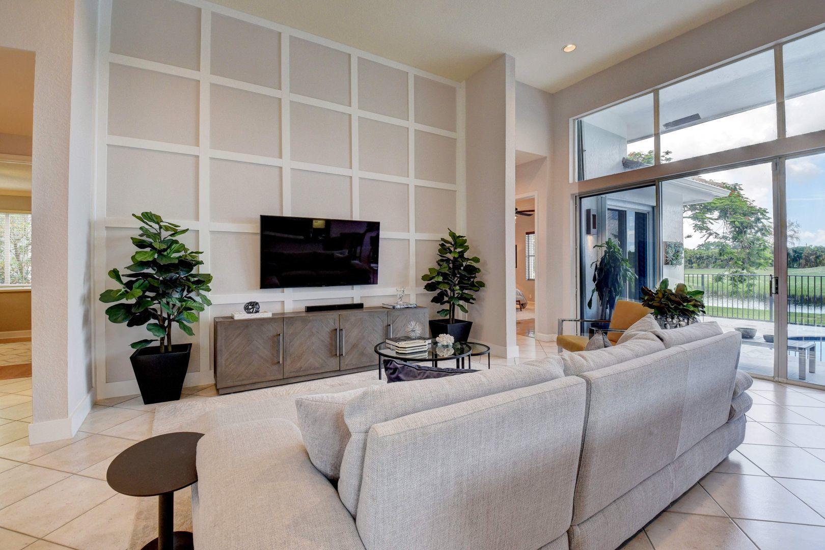 4141 Northwest 53rd Street Boca Raton, FL 33496 - Photo 5 of 36 Family Room