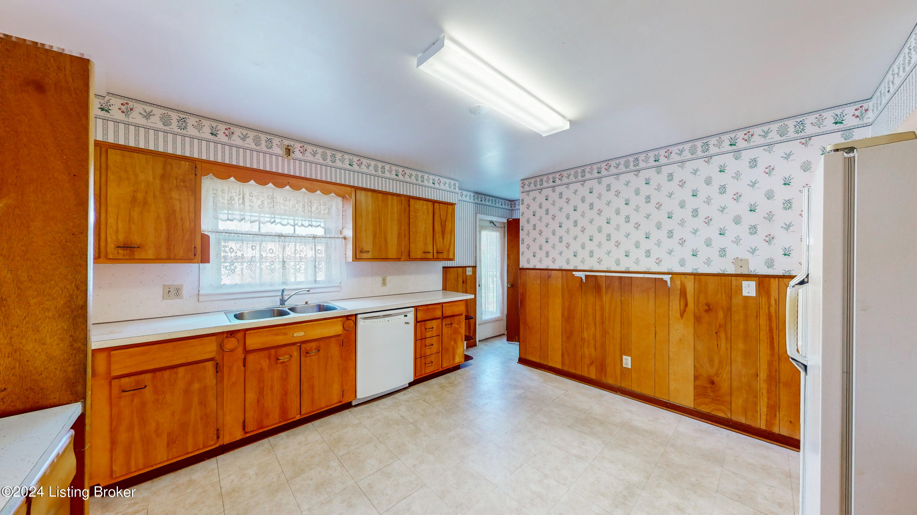 6609 Watch Hill Road Louisville, KY 40228 - Photo 14 of 63 6609-Watch-Hill-Rd_015