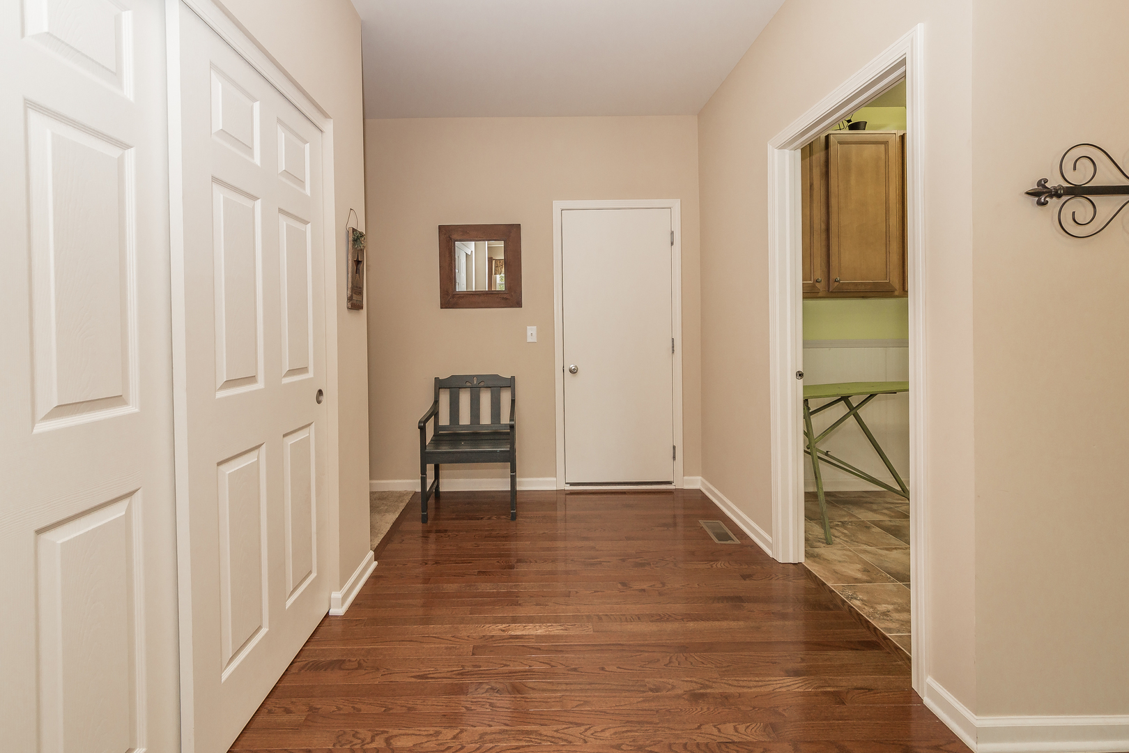 183 Reston Lane Gilberts, IL 60136 - Photo 14 of 26 a view of an entryway with wooden floor