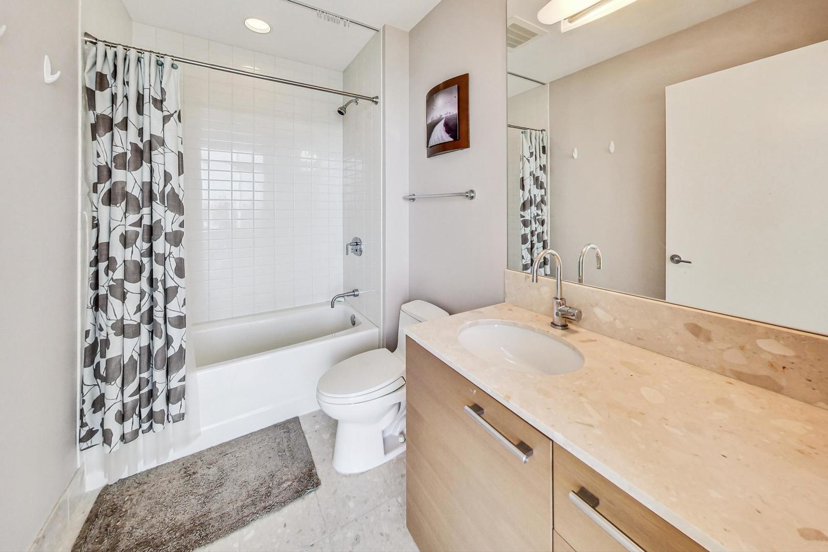 340 East Randolph Street, Unit 4901 Chicago, IL 60601 - Photo 21 of 50