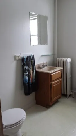 $400 | 126 1/2 South 4th Street, Unit 203, River Falls, WI 54022