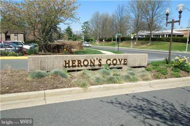 18911 Smoothstone Way Gaithersburg, MD 20886 - Photo 2 of 15 Community