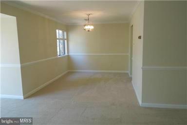 18911 Smoothstone Way Gaithersburg, MD 20886 - Photo 6 of 15 Dining Room