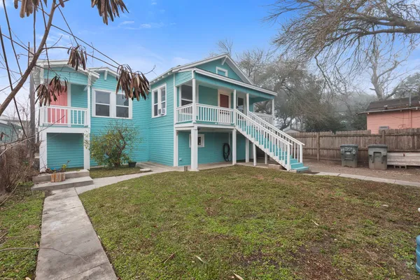 $1,500 | 4728 Avenue R 1/2, Galveston, TX 77551
