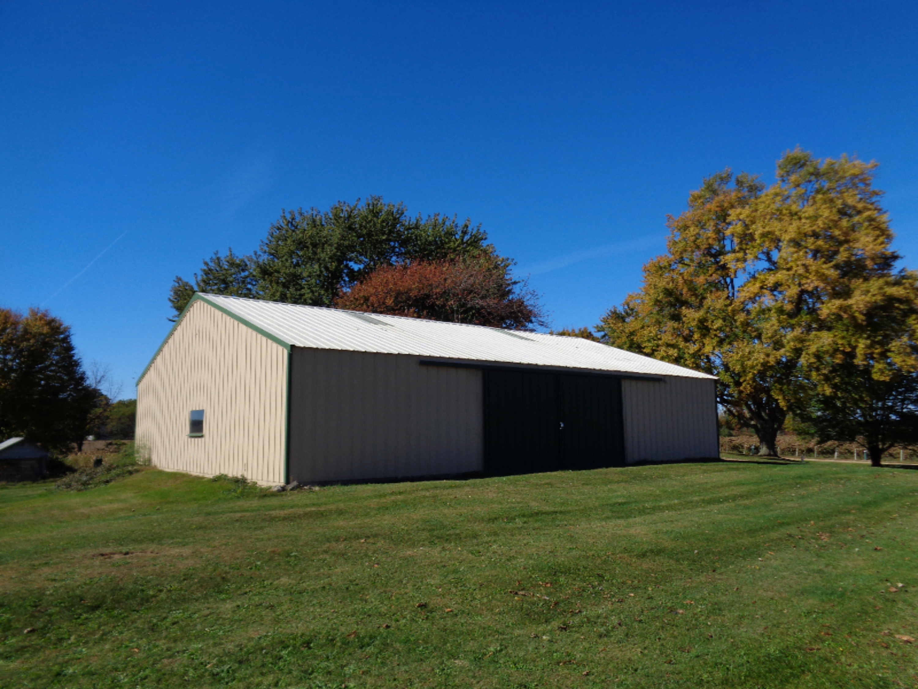 7342 Sells Road Eau Claire, MI 49111 - Photo 3 of 23 DSC00373