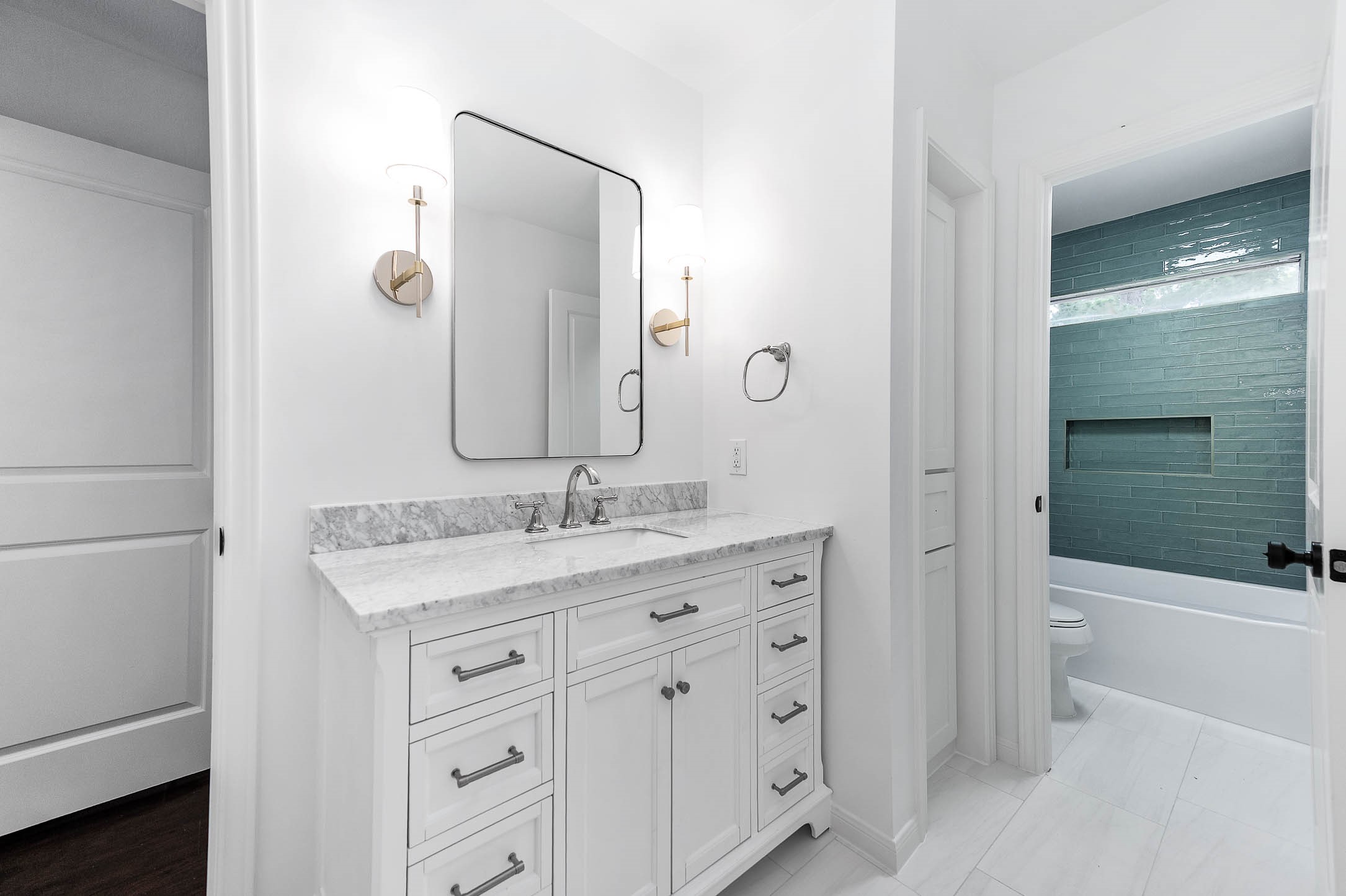 727 Bunker Hill Road, Unit 104 Houston, TX 77024 - Photo 10 of 34
