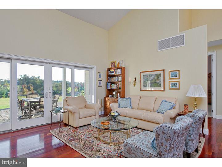 850 Cymbeline Court Mickleton, NJ 08056 - Photo 5 of 25 Living Room