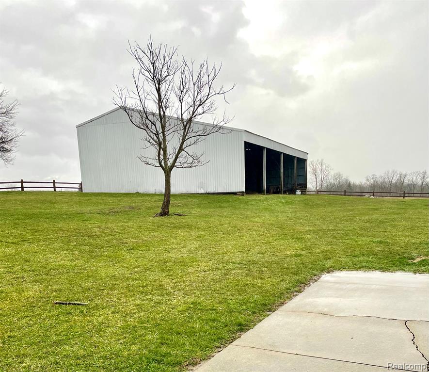 2948 West Brewer Road Owosso, MI 48867 - Photo 25 of 27