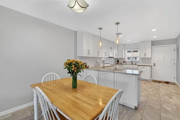 $349,900 | 1632 Stickney Point Road, Unit 201, Sarasota, FL 34231