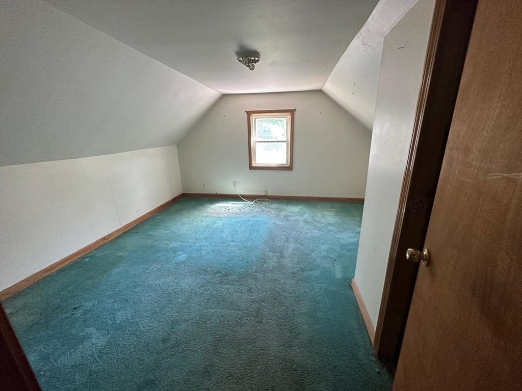 133 Salem Road Billerica, MA 01821 - Photo 23 of 32 an empty room with windows