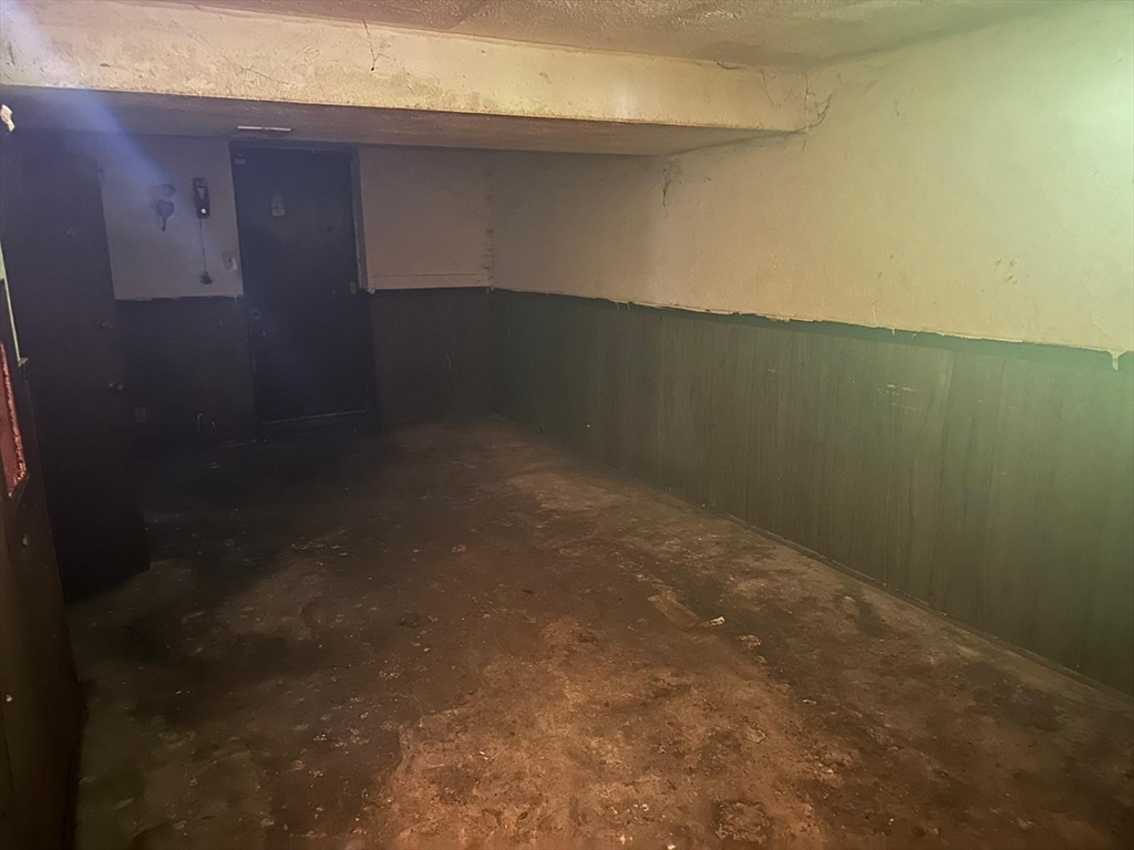 133 Salem Road Billerica, MA 01821 - Photo 30 of 32 a view of a small space