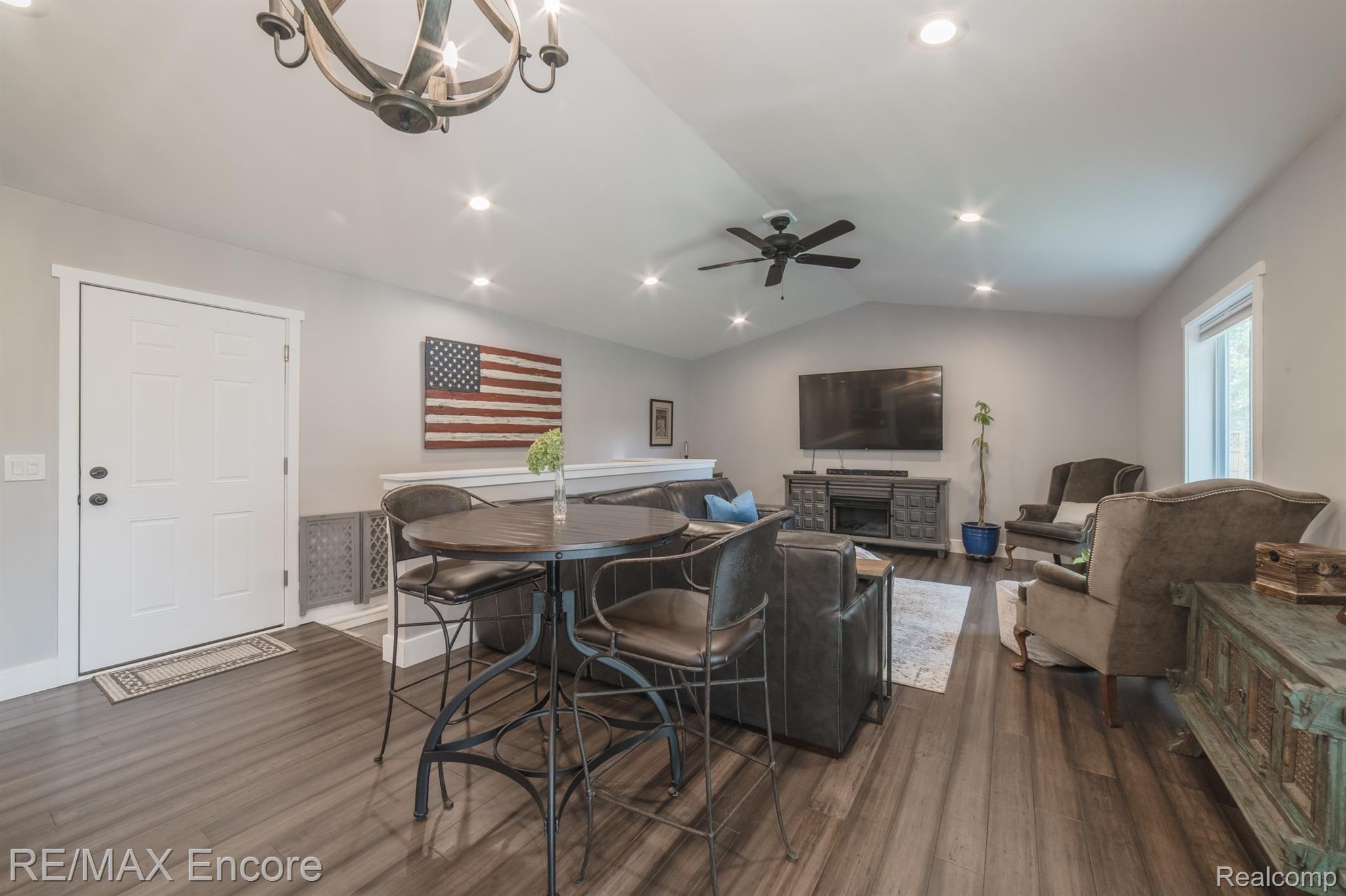 5161 North Georgetown Road Grand Blanc, MI 48439 - Photo 12 of 41 5161 N Georgetown-16.jpg