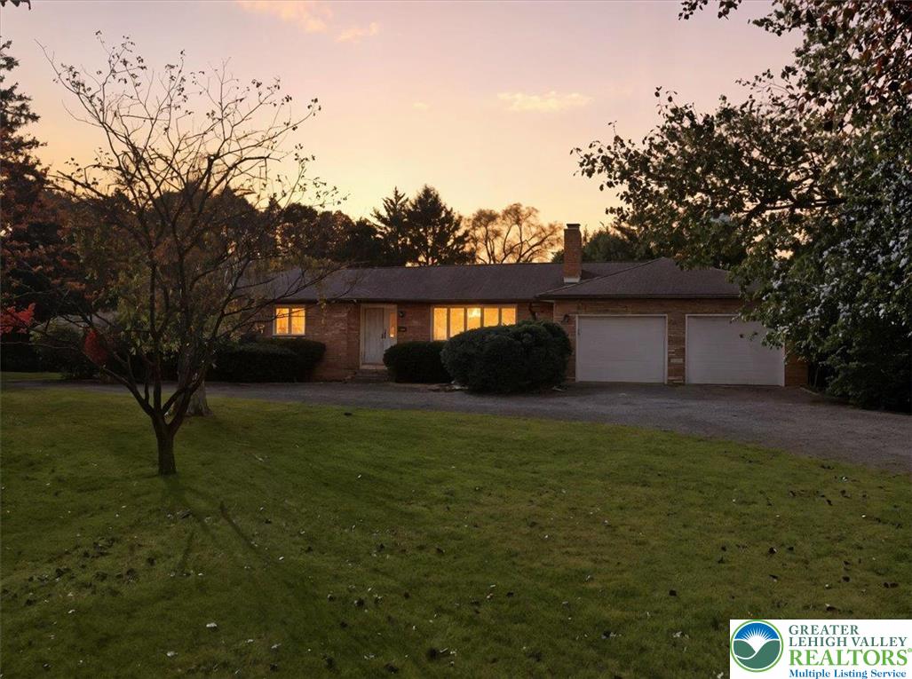 4395 East Texas Road Allentown, PA 18103 - Photo 2 of 81