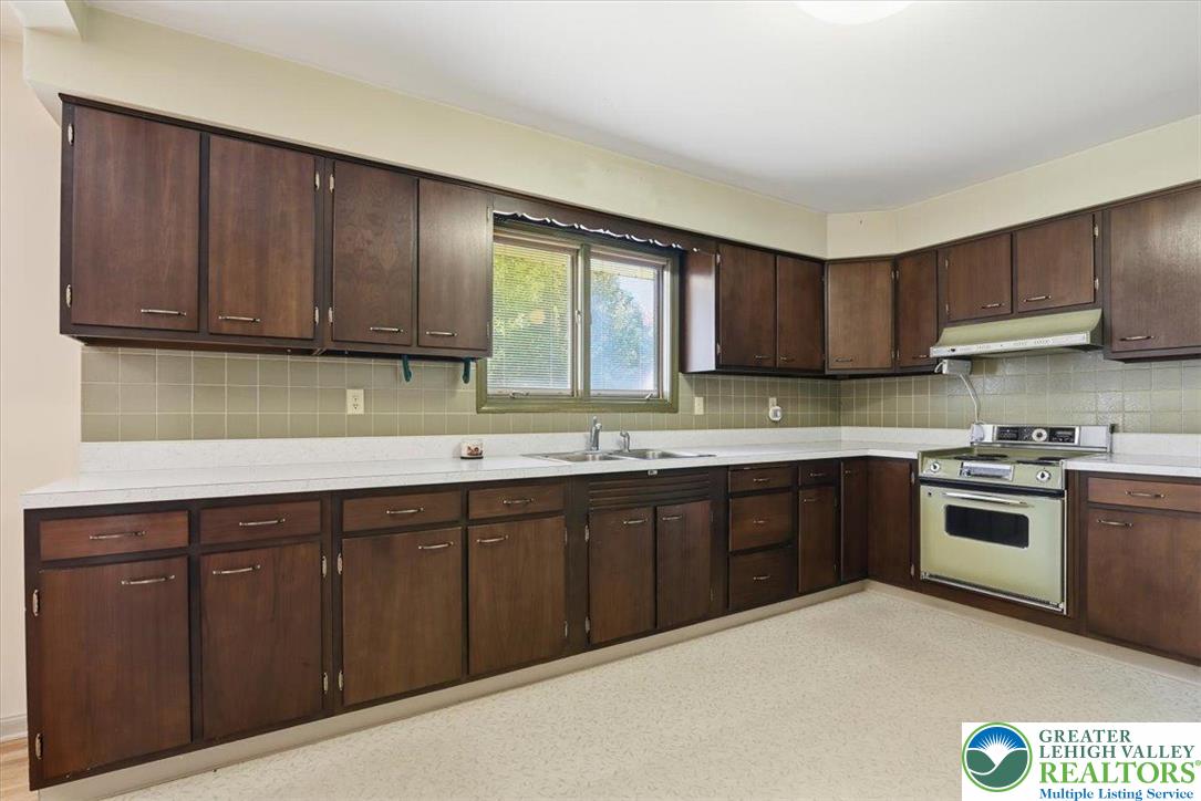 4395 East Texas Road Allentown, PA 18103 - Photo 26 of 81