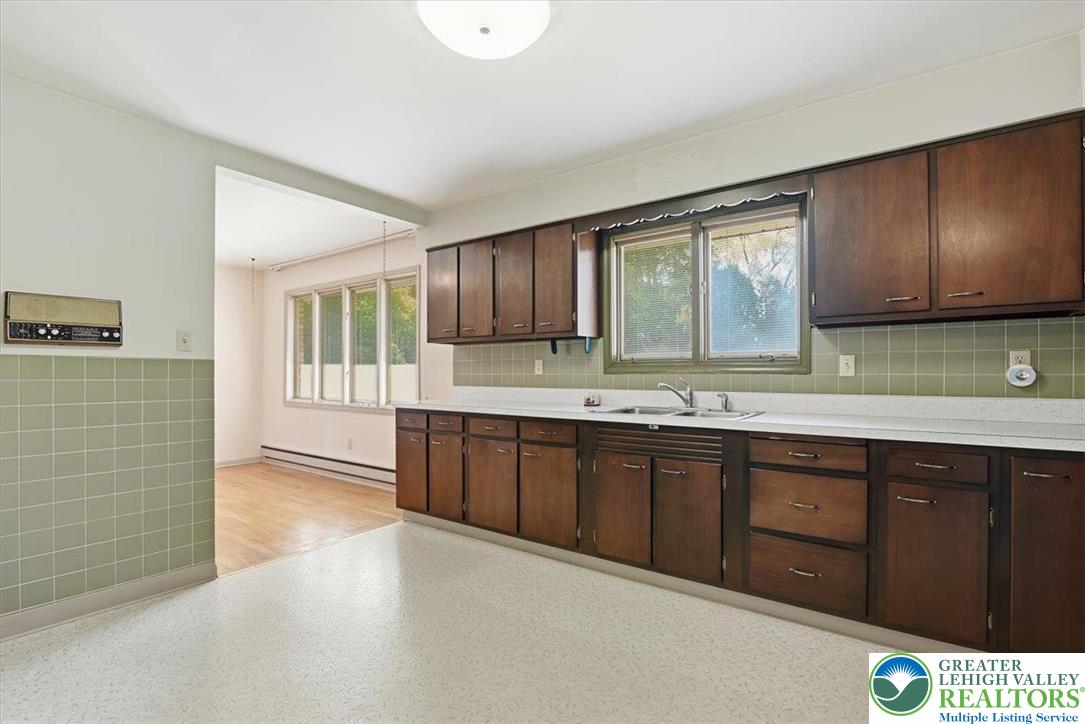 4395 East Texas Road Allentown, PA 18103 - Photo 27 of 81