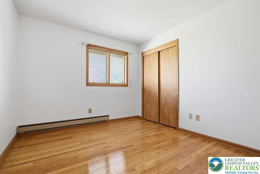 4395 East Texas Road Allentown, PA 18103 - Photo 32 of 81 an empty room with window